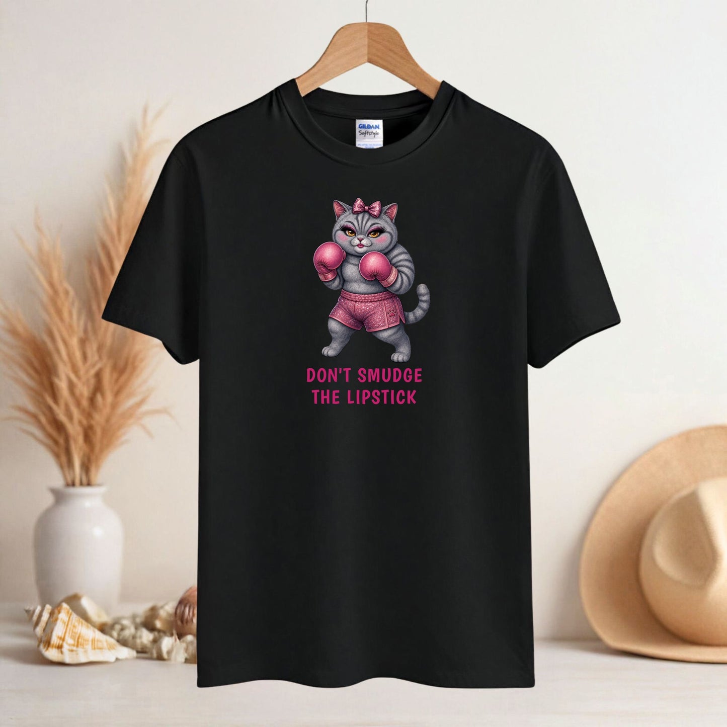 Don't Smudge the Lipstick — Boxing Cat Tee