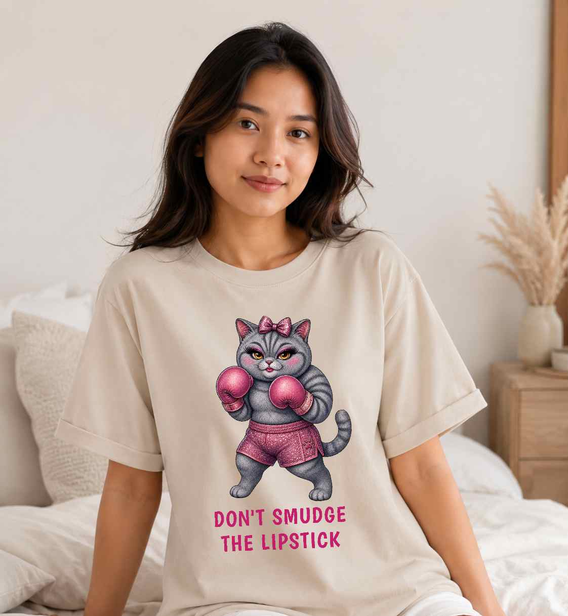 Don't Smudge the Lipstick — Boxing Cat Tee