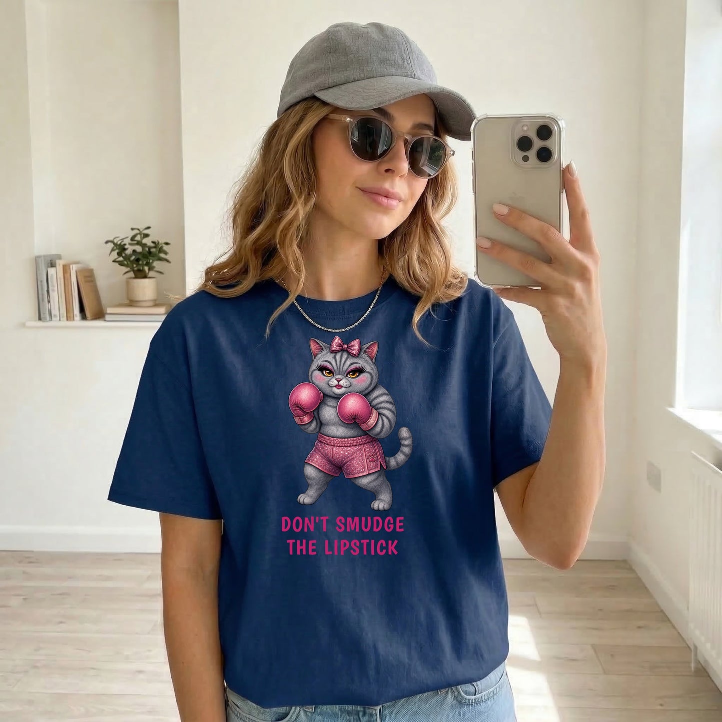 Don't Smudge the Lipstick — Boxing Cat Tee