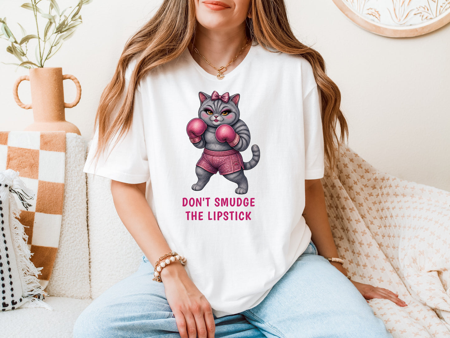 Don't Smudge the Lipstick — Boxing Cat Tee